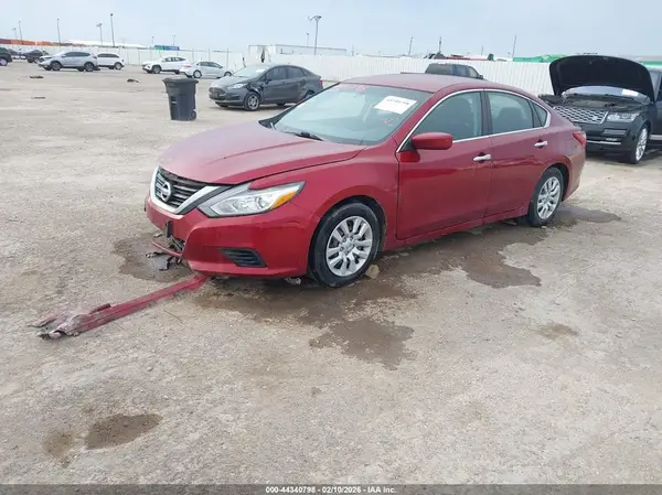 1N4AL3AP0JC187352 2018 NISSAN ALTIMA - Image 2
