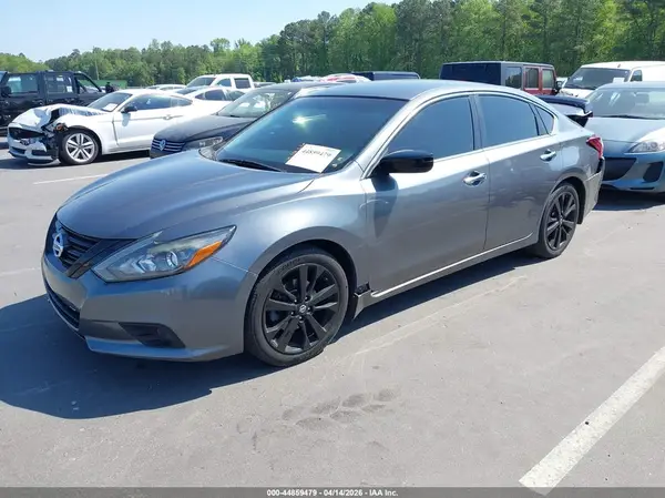 1N4AL3AP0JC187562 2018 NISSAN ALTIMA - Image 2