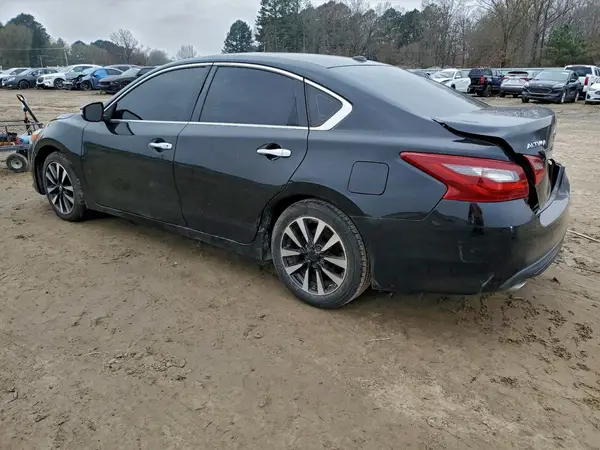 1N4AL3AP0JC187982 2018 NISSAN ALTIMA - Image 2