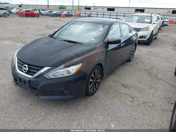 1N4AL3AP0JC189229 2018 NISSAN ALTIMA - Image 2