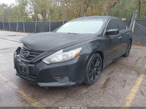 1N4AL3AP0JC189554 2018 NISSAN ALTIMA - Image 2