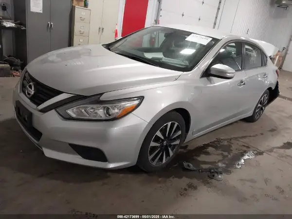 1N4AL3AP0JC190249 2018 NISSAN ALTIMA - Image 2