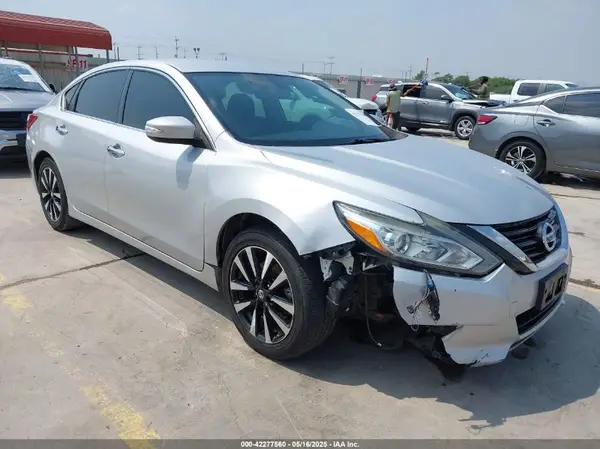 1N4AL3AP0JC190820 2018 NISSAN ALTIMA - Image 1