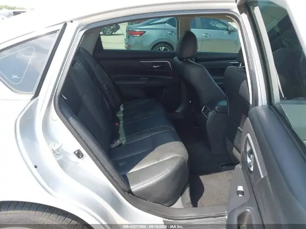 1N4AL3AP0JC190820 2018 NISSAN ALTIMA - Image 8