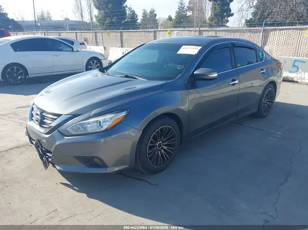1N4AL3AP0JC191031 2018 NISSAN ALTIMA - Image 2