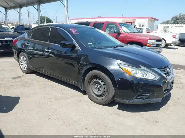 1N4AL3AP0JC191305 2018 NISSAN ALTIMA - Image 1