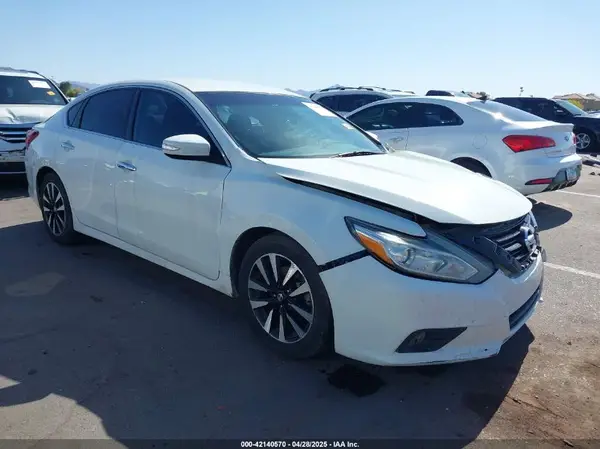 1N4AL3AP0JC192731 2018 NISSAN ALTIMA - Image 1