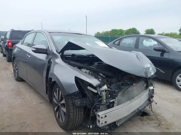 1N4AL3AP0JC193619 2018 NISSAN ALTIMA - Image 1