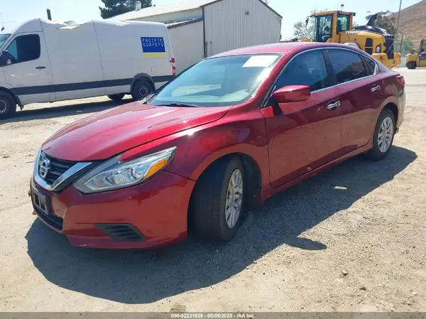 1N4AL3AP0JC195273 2018 NISSAN ALTIMA - Image 2