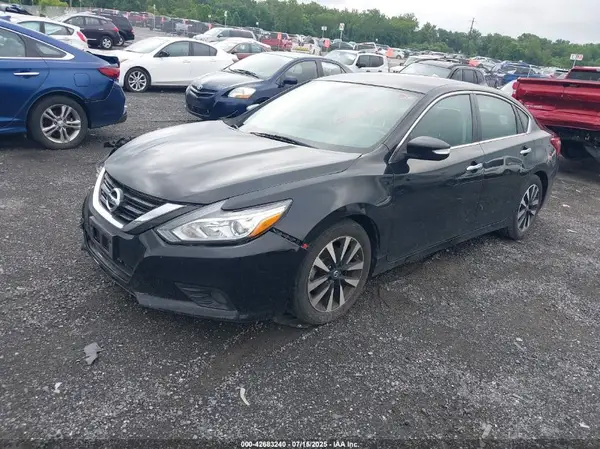 1N4AL3AP0JC195483 2018 NISSAN ALTIMA - Image 2