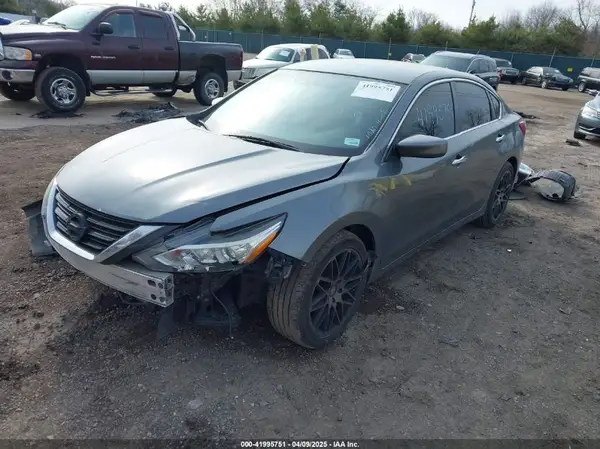 1N4AL3AP0JC195578 2018 NISSAN ALTIMA - Image 2