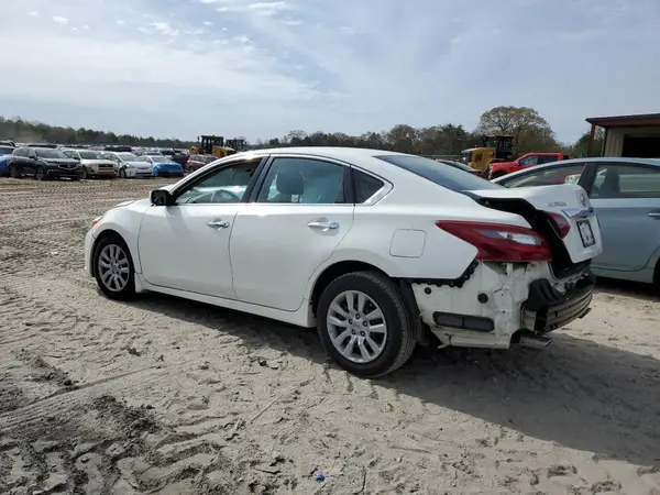 1N4AL3AP0JC195984 2018 NISSAN ALTIMA - Image 2