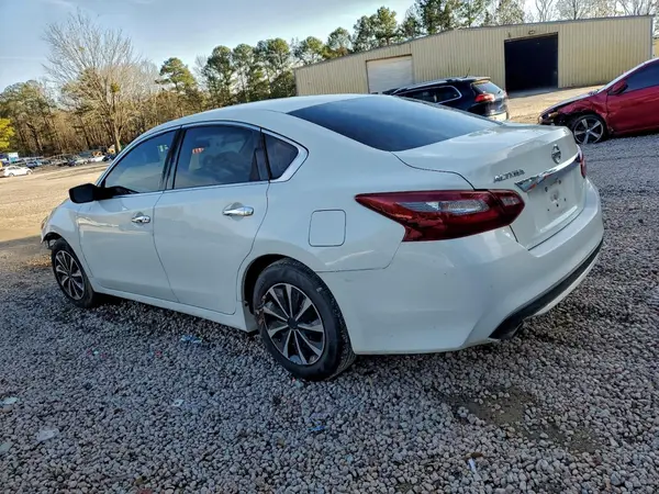 1N4AL3AP0JC196312 2018 NISSAN ALTIMA - Image 2