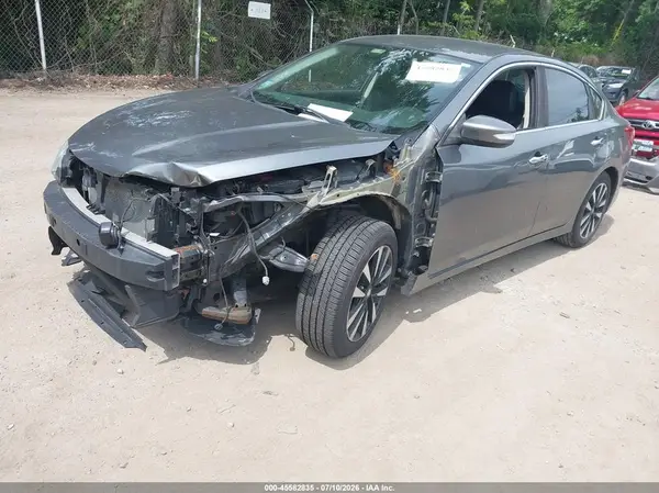 1N4AL3AP0JC199209 2018 NISSAN ALTIMA - Image 2