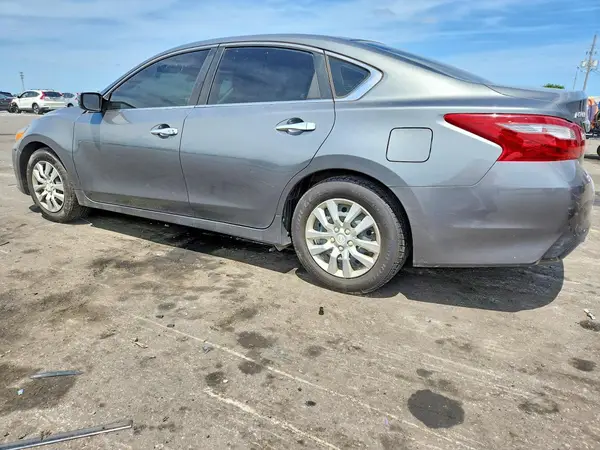 1N4AL3AP0JC200505 2018 NISSAN ALTIMA - Image 2