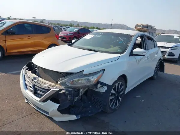 1N4AL3AP0JC201783 2018 NISSAN ALTIMA - Image 2