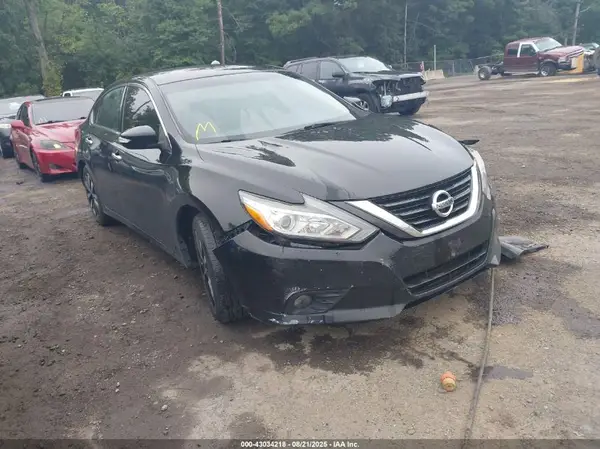 1N4AL3AP0JC203839 2018 NISSAN ALTIMA - Image 1
