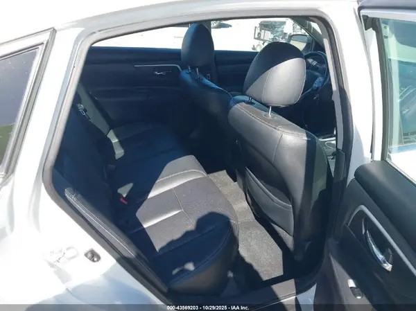 1N4AL3AP0JC205574 2018 NISSAN ALTIMA - Image 8