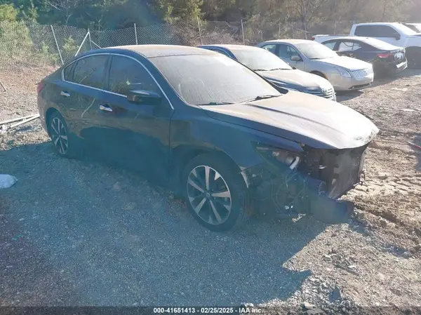 1N4AL3AP0JC205915 2018 NISSAN ALTIMA - Image 1