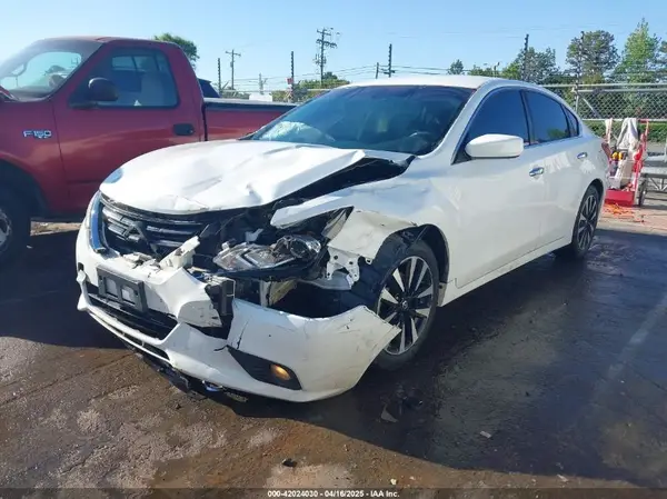 1N4AL3AP0JC206823 2018 NISSAN ALTIMA - Image 2