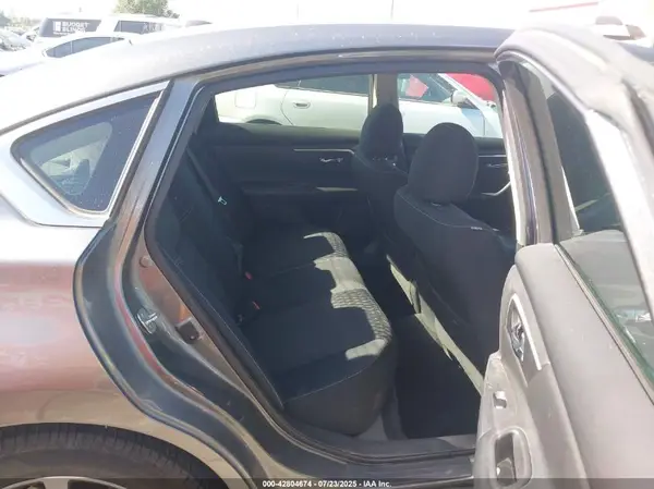 1N4AL3AP0JC209561 2018 NISSAN ALTIMA - Image 8
