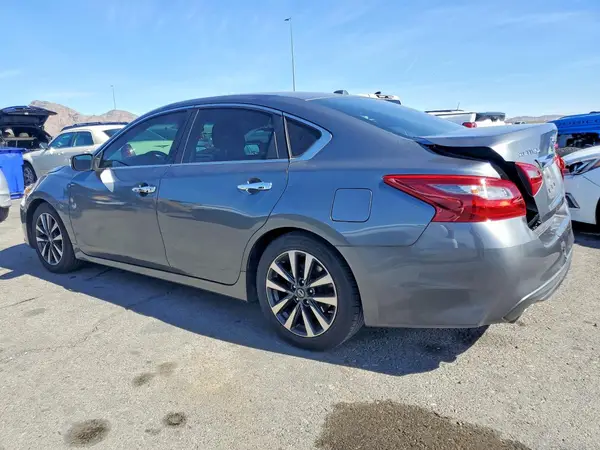 1N4AL3AP0JC215327 2018 NISSAN ALTIMA - Image 2