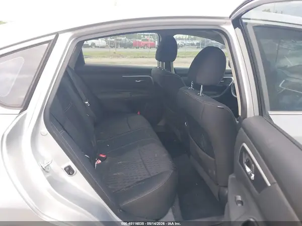1N4AL3AP0JC215389 2018 NISSAN ALTIMA - Image 8