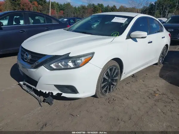 1N4AL3AP0JC216753 2018 NISSAN ALTIMA - Image 2