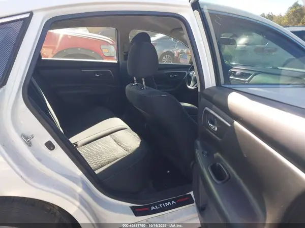 1N4AL3AP0JC216753 2018 NISSAN ALTIMA - Image 8
