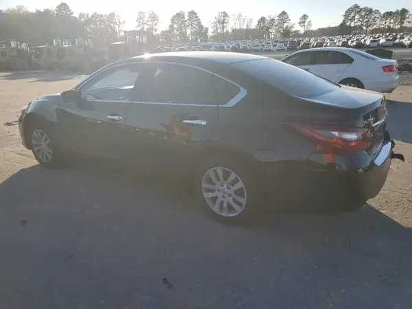 1N4AL3AP0JC218048 2018 NISSAN ALTIMA - Image 2