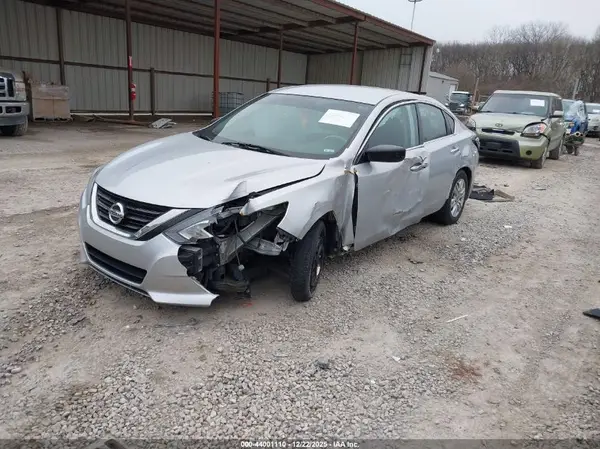 1N4AL3AP0JC222293 2018 NISSAN ALTIMA - Image 2