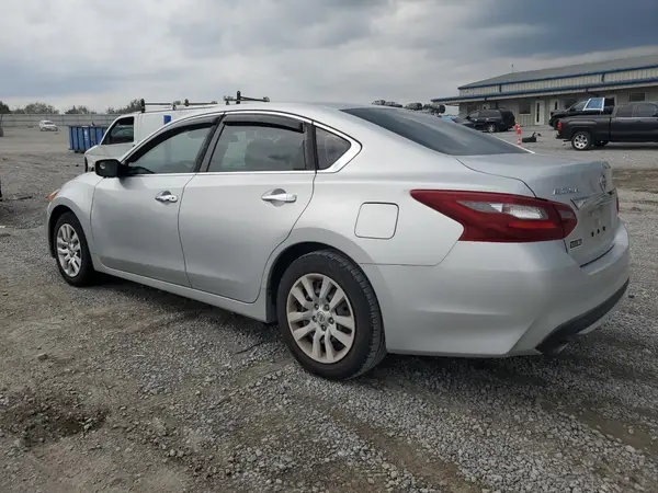1N4AL3AP0JC222472 2018 NISSAN ALTIMA - Image 2