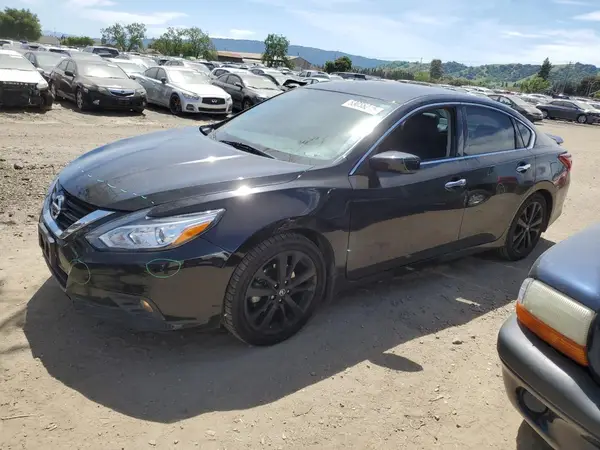 1N4AL3AP0JC223430 2018 NISSAN ALTIMA - Image 1