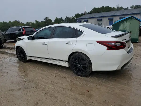 1N4AL3AP0JC224285 2018 NISSAN ALTIMA - Image 2