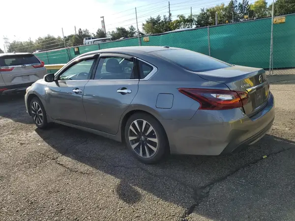 1N4AL3AP0JC225095 2018 NISSAN ALTIMA - Image 2