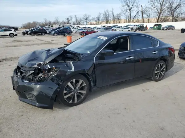 1N4AL3AP0JC227557 2018 NISSAN ALTIMA - Image 1