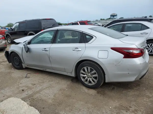 1N4AL3AP0JC227770 2018 NISSAN ALTIMA - Image 2