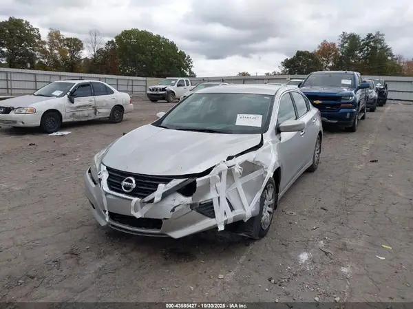 1N4AL3AP0JC227980 2018 NISSAN ALTIMA - Image 2
