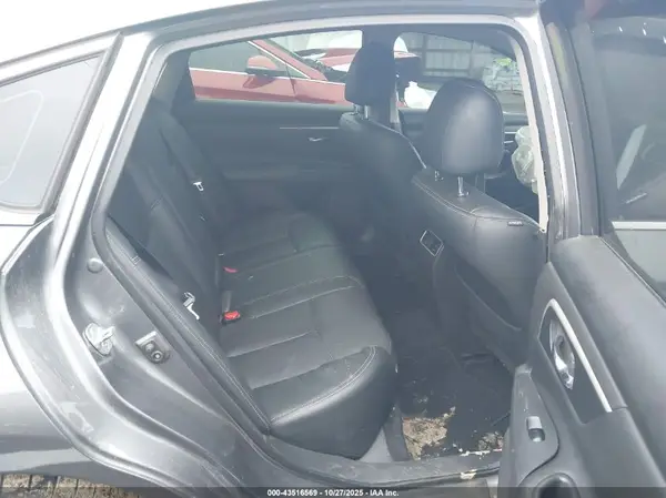 1N4AL3AP0JC228675 2018 NISSAN ALTIMA - Image 8