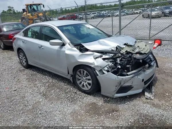 1N4AL3AP0JC230152 2018 NISSAN ALTIMA - Image 1