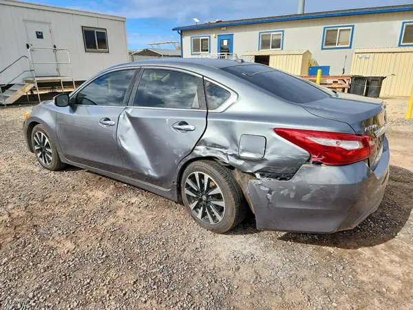 1N4AL3AP0JC231138 2018 NISSAN ALTIMA - Image 2