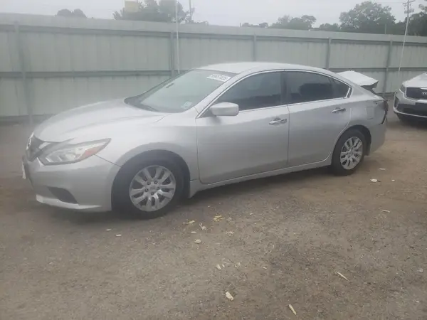 1N4AL3AP0JC231768 2018 NISSAN ALTIMA - Image 1
