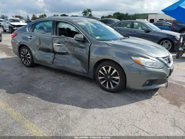 1N4AL3AP0JC232015 2018 NISSAN ALTIMA - Image 1