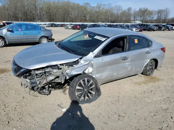 1N4AL3AP0JC236985 2018 NISSAN ALTIMA - Image 1