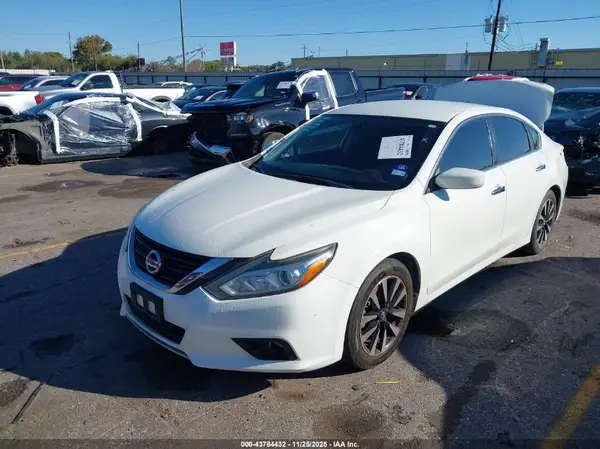 1N4AL3AP0JC237361 2018 NISSAN ALTIMA - Image 2