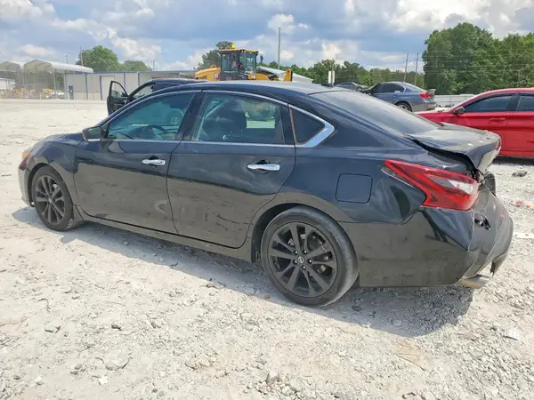 1N4AL3AP0JC238168 2018 NISSAN ALTIMA - Image 2