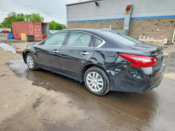1N4AL3AP0JC238333 2018 NISSAN ALTIMA - Image 2