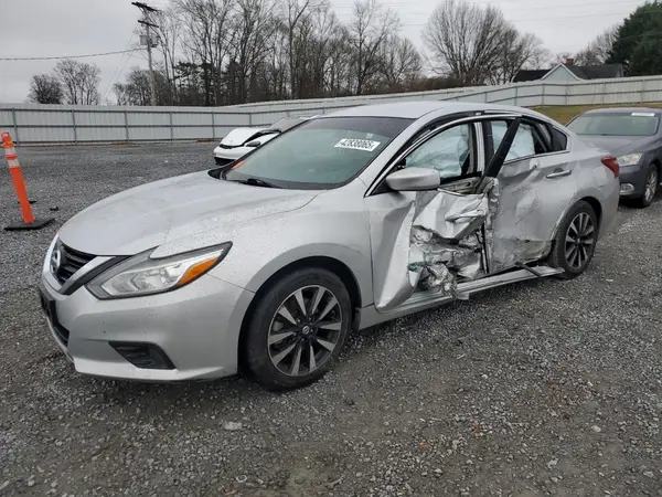 1N4AL3AP0JC239434 2018 NISSAN ALTIMA - Image 1