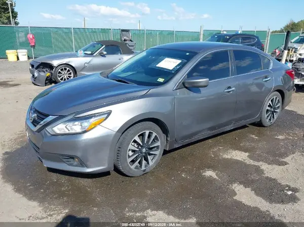 1N4AL3AP0JC241037 2018 NISSAN ALTIMA - Image 2
