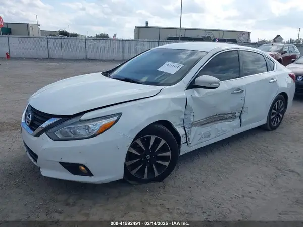 1N4AL3AP0JC241278 2018 NISSAN ALTIMA - Image 2